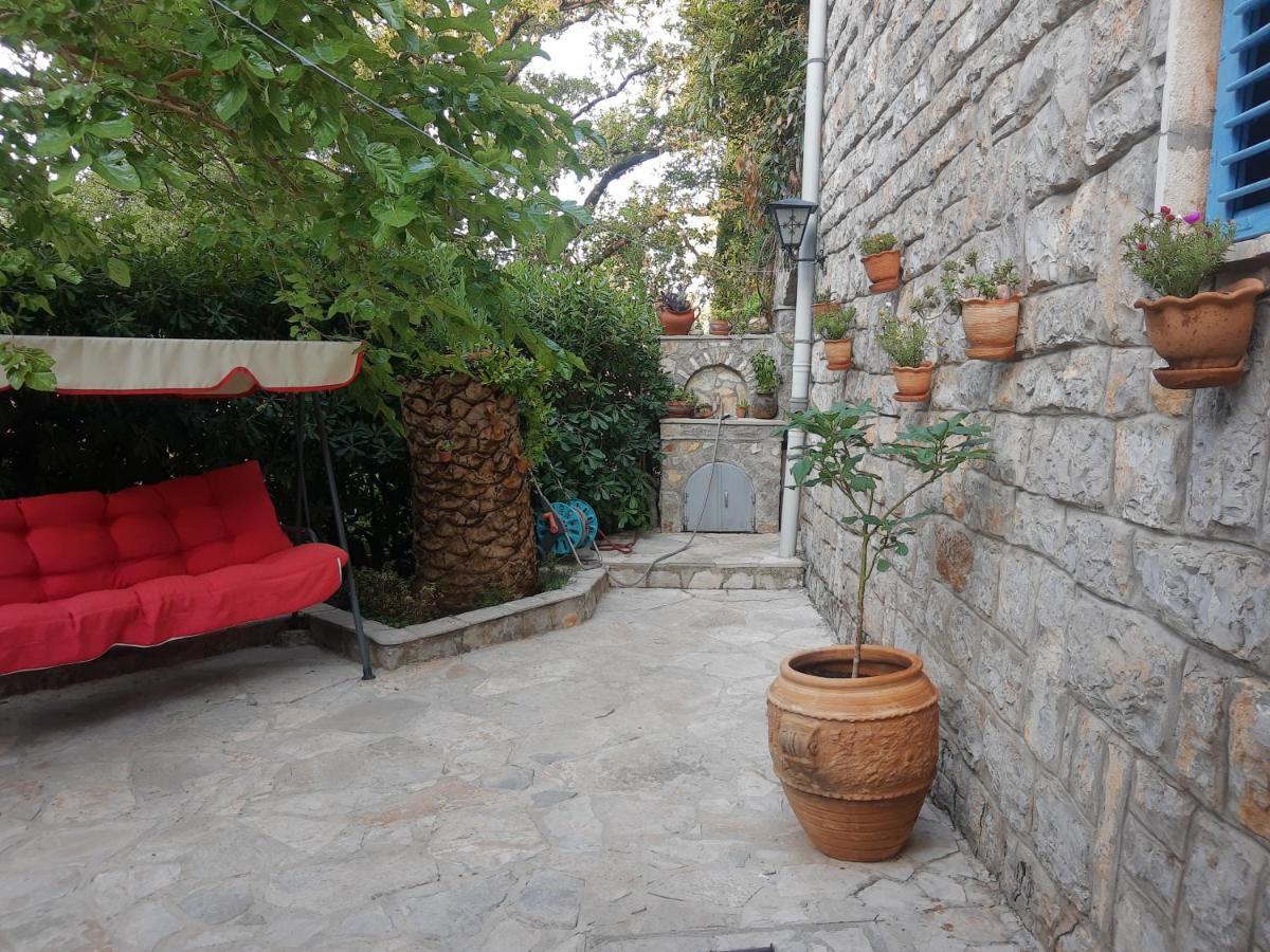 Sea-Side Old Stone Villa With A Private Garden Budva Eksteriør billede