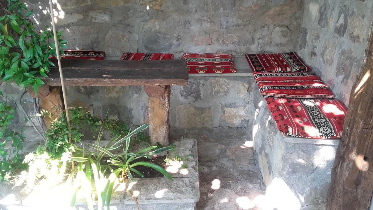 Sea-Side Old Stone Villa With A Private Garden Budva Eksteriør billede